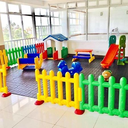 Aaa Condominium Тагайтай Экстерьер фото